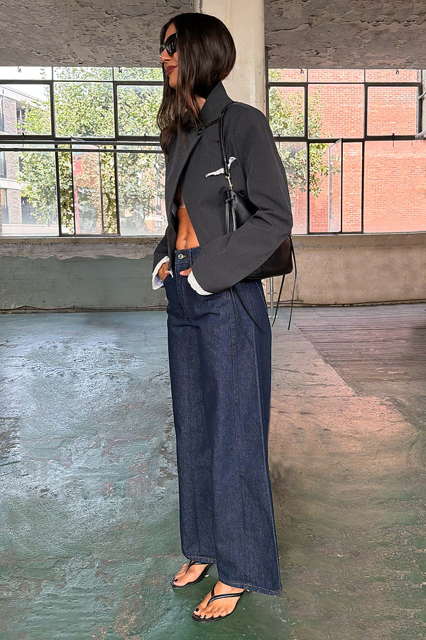 caption_Model is 5ft8” and wears UK size 8/ US 4