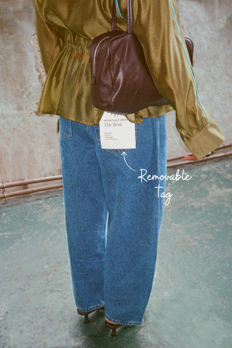 Model is 5ft1” and wears UK size 8/ US 4
