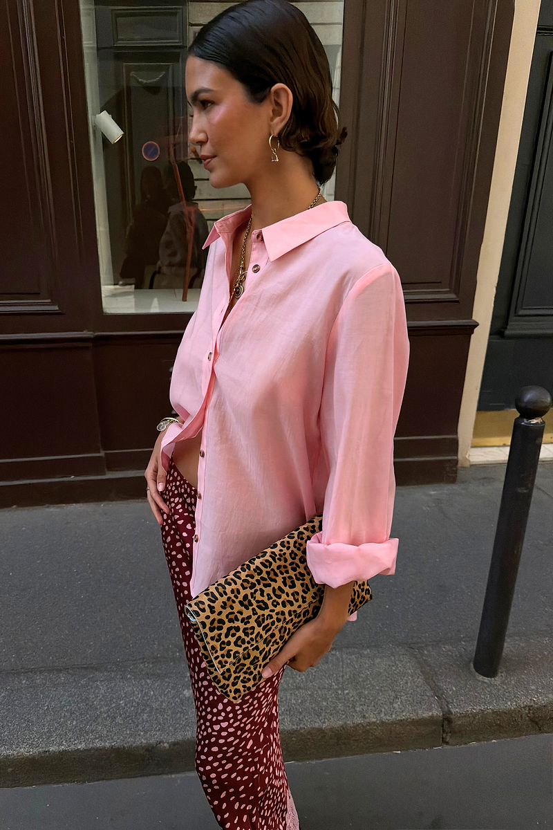 Model is 5ft7” and wears size M