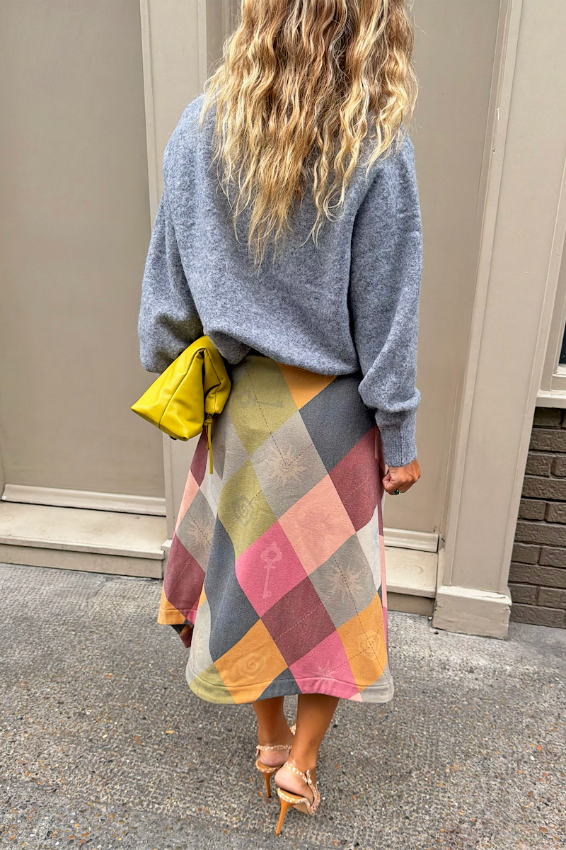 Model is 5ft5” and is UK size 8, wearing UK size 10