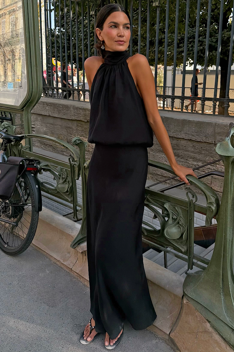 Model is 5ft7” and is UK size 8, wearing UK size 10