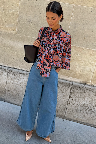 Model is 5ft7” and is UK size 8, wearing UK size 10