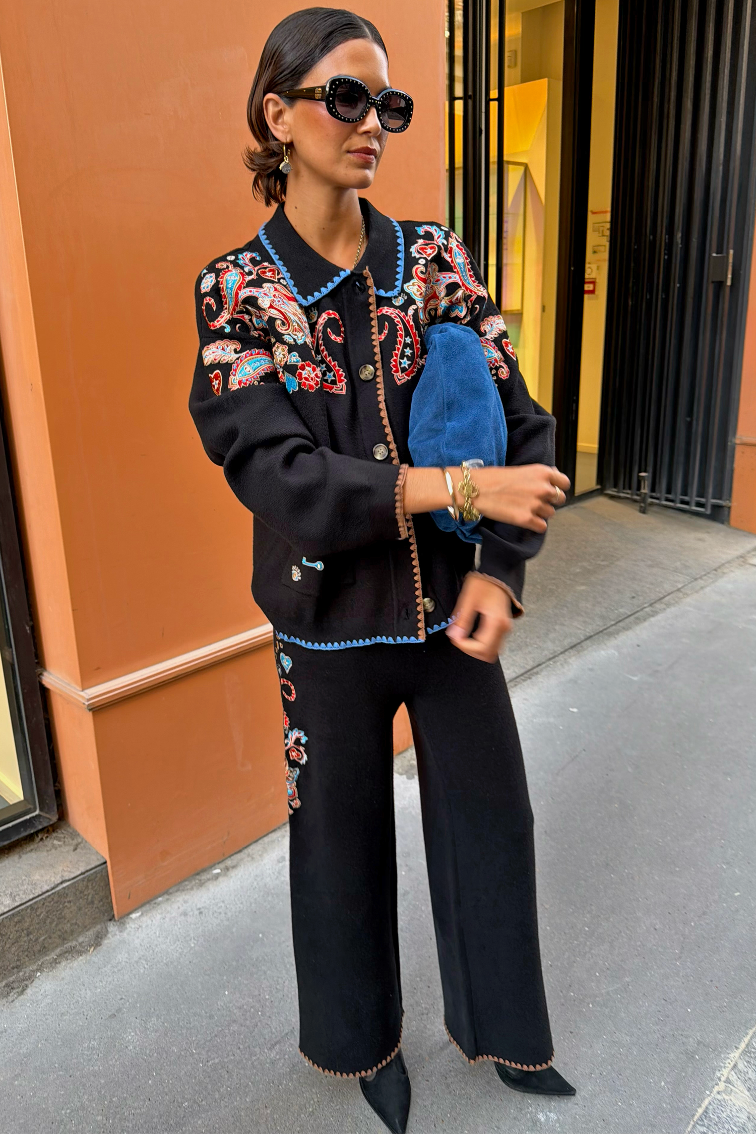 Model is 5ft7” and wears size M