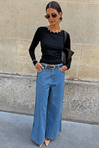 Model is 5ft7” and wears size M