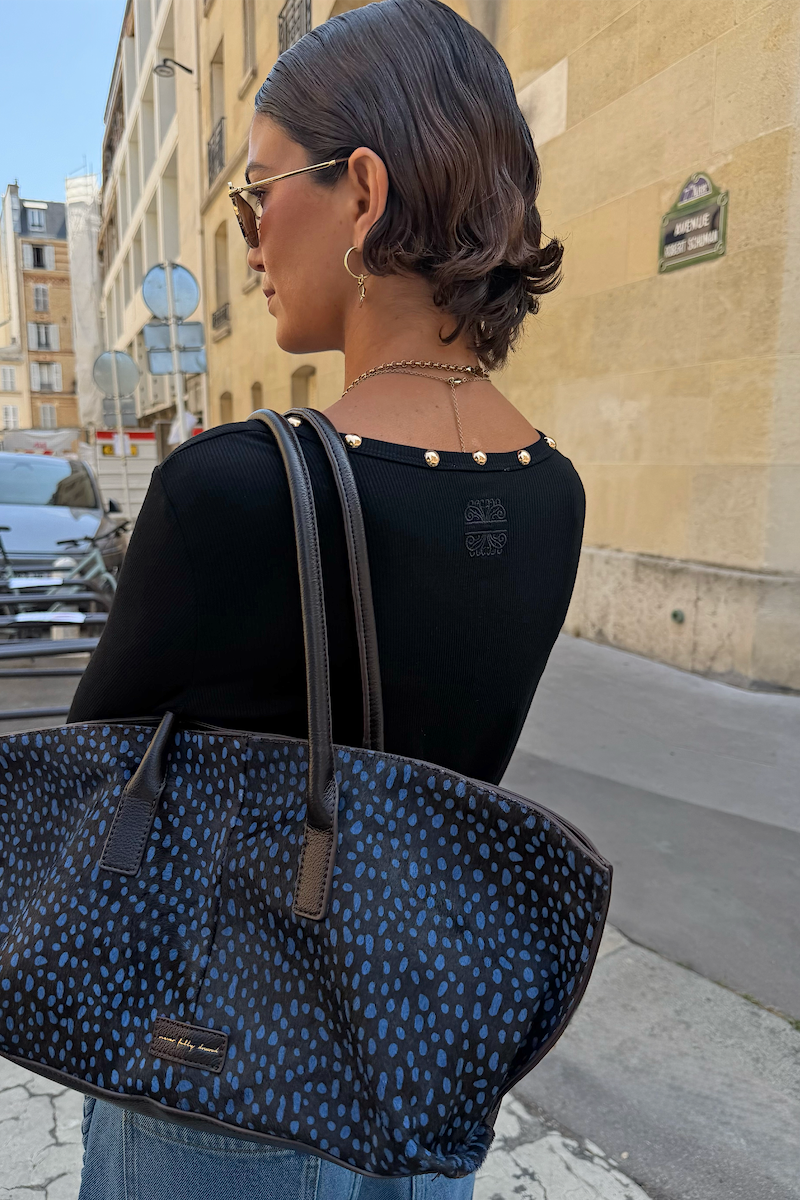 Model is 5ft7” and wears size M