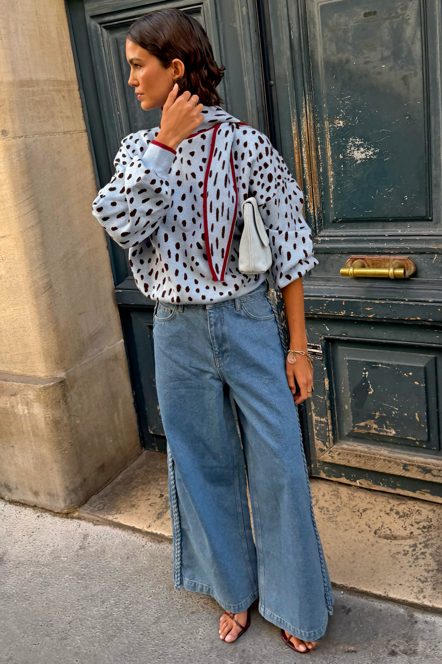 Model is 5ft7” and wears size M