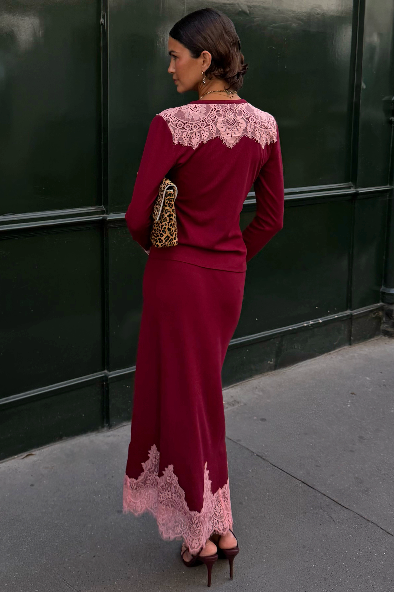 Model is 5ft7” and wears size M