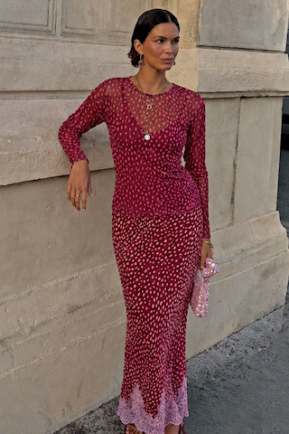 Model is 5ft7” and is UK size 8, wearing UK size 10