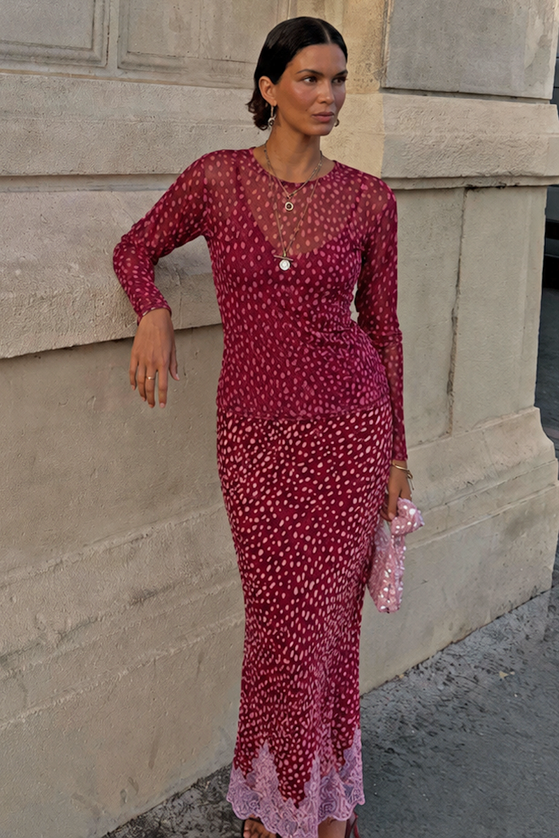 Model is 5ft7” and is UK size 8, wearing UK size 10