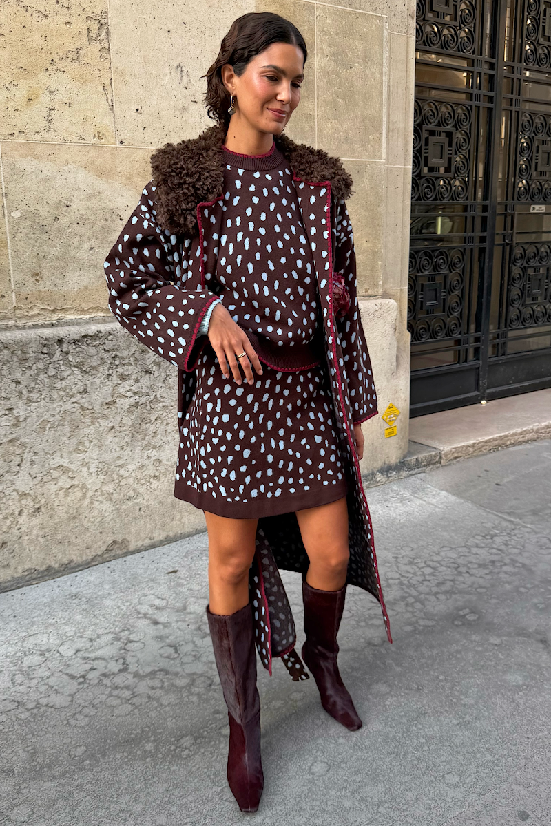 Model is 5ft7” and wears size M