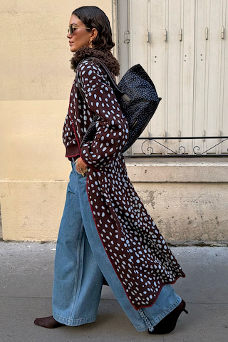 Model is 5ft7” and wears size M