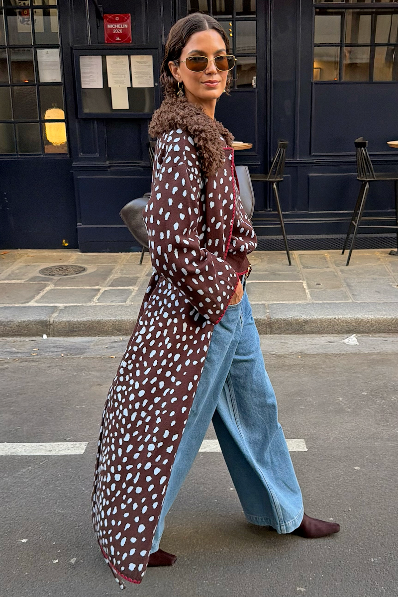 Model is 5ft7” and wears size M