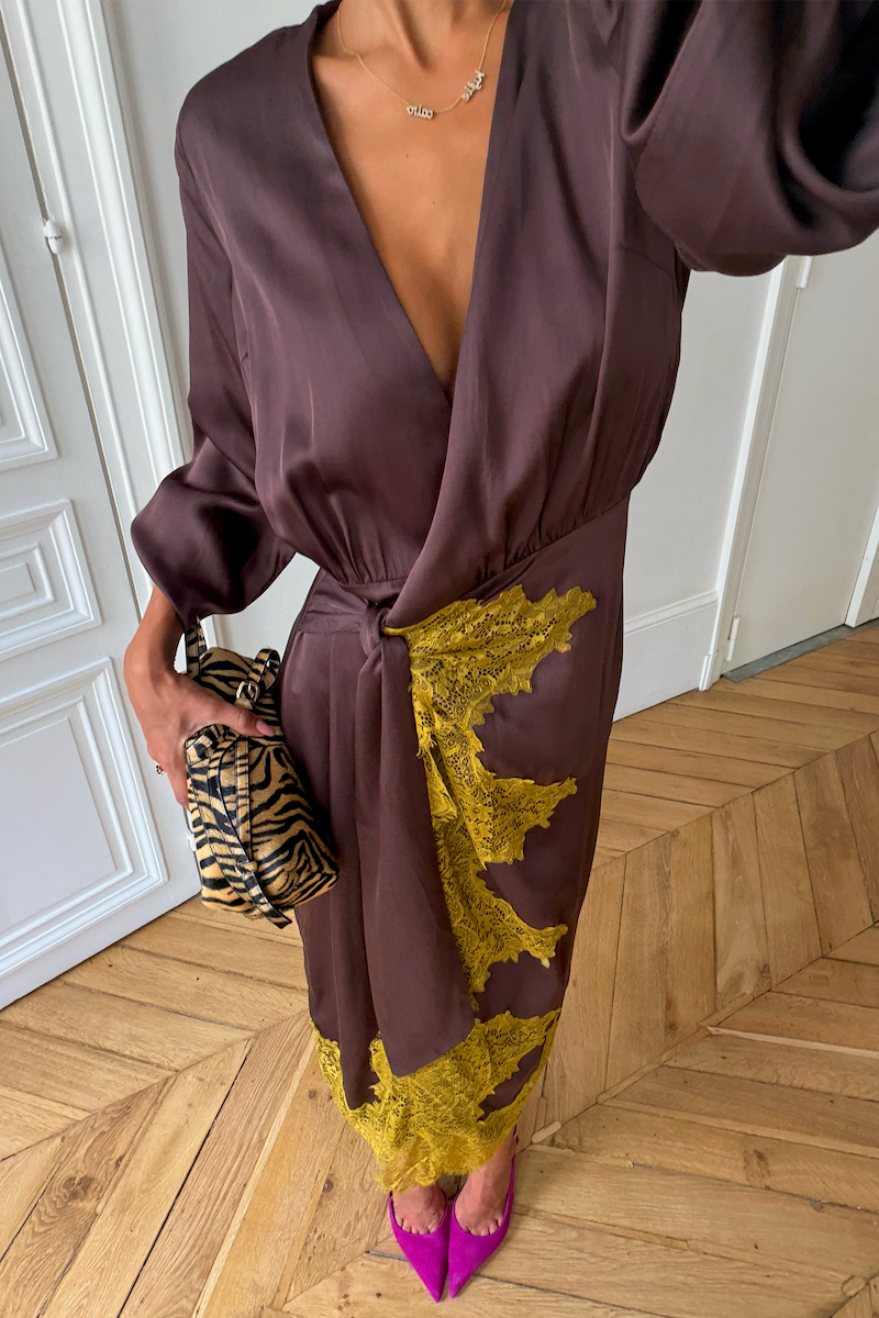 Model is 5ft5” and is wearing UK size 8