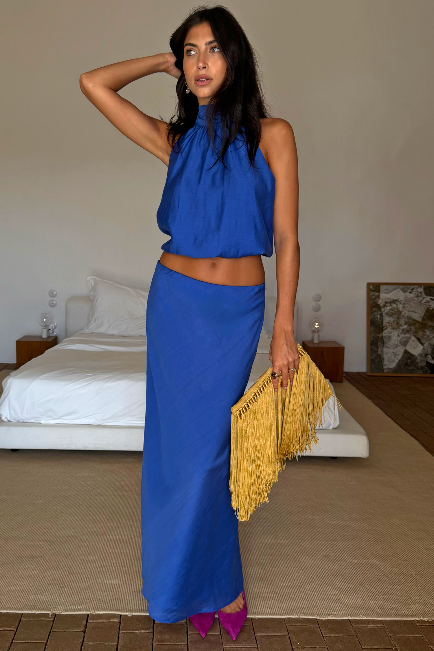 Model is 5ft7” and wears UK size 10/ US 6