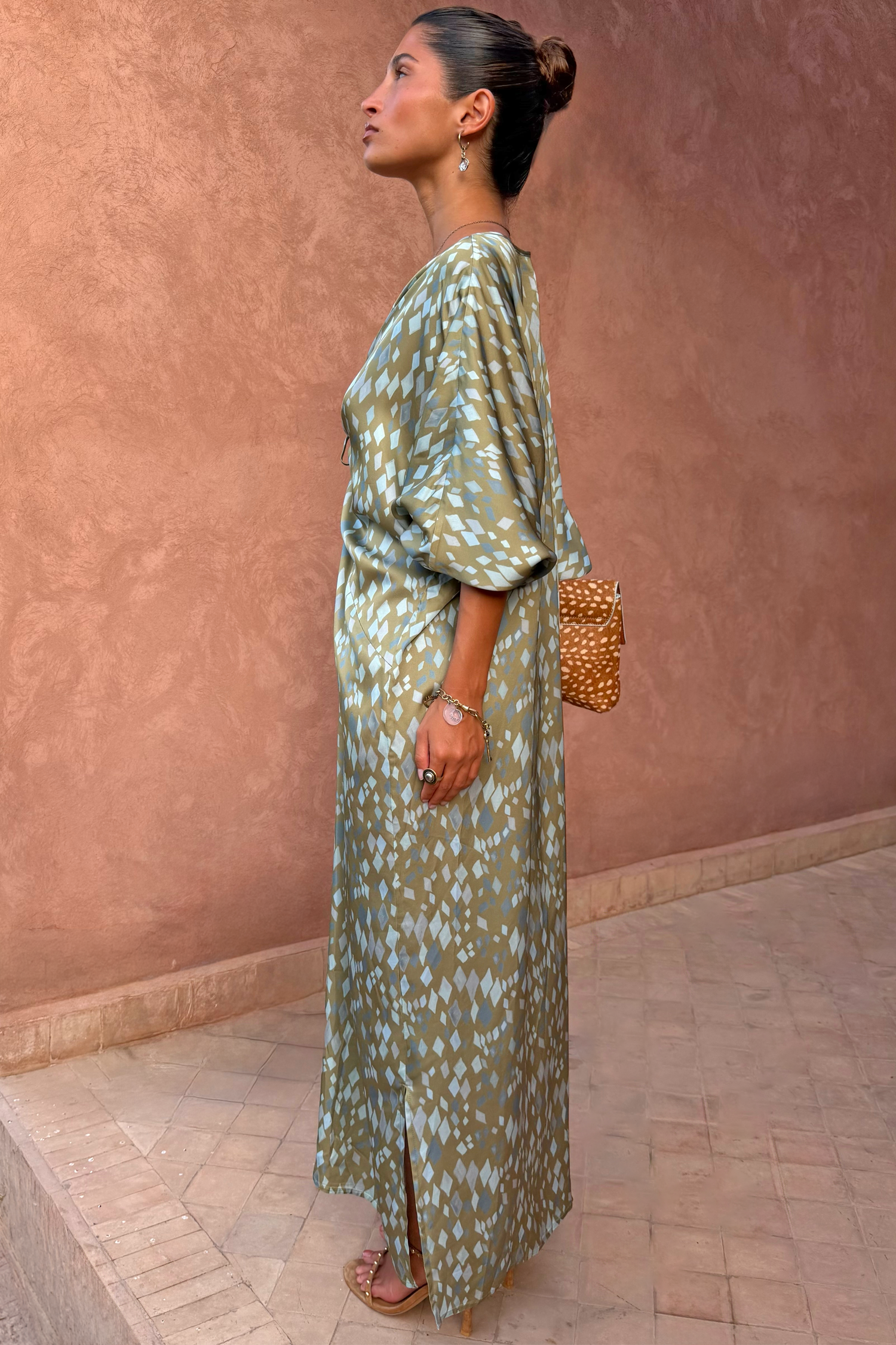 Model is 5ft4” and wears UK size 6/ US 2
