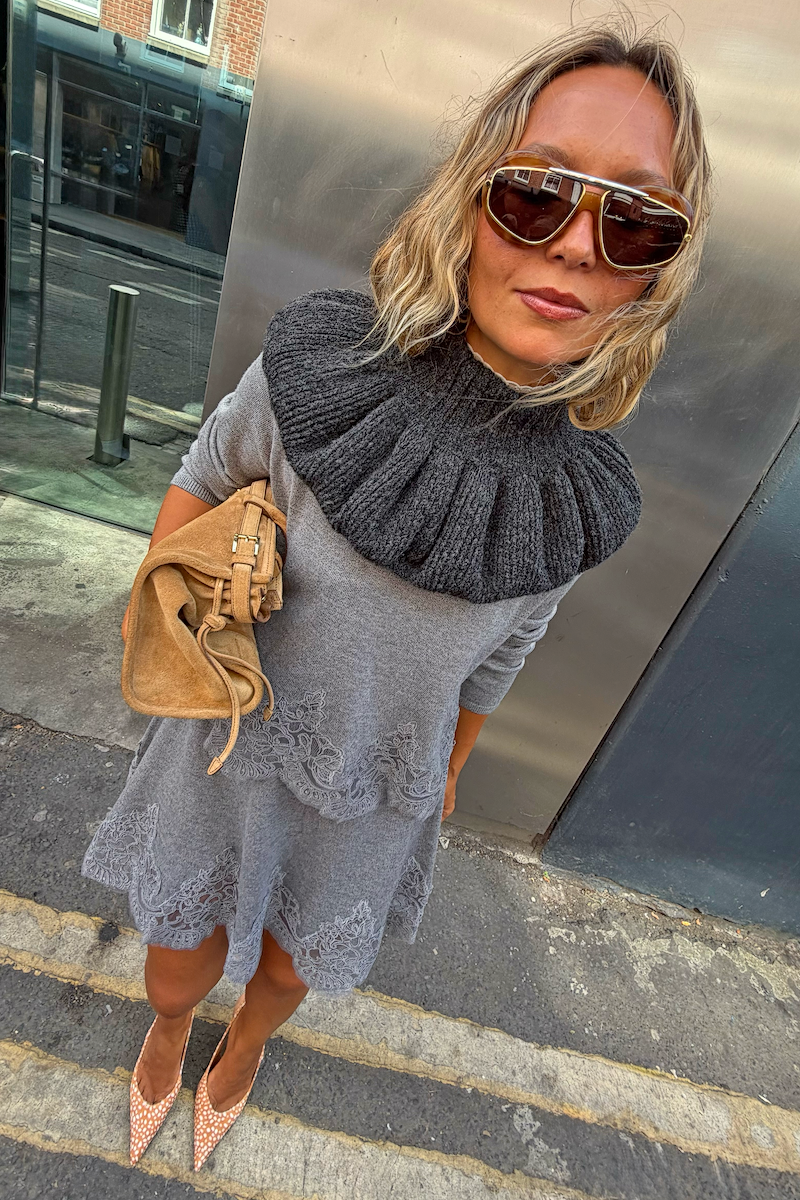Model is 5ft5” and wears size M