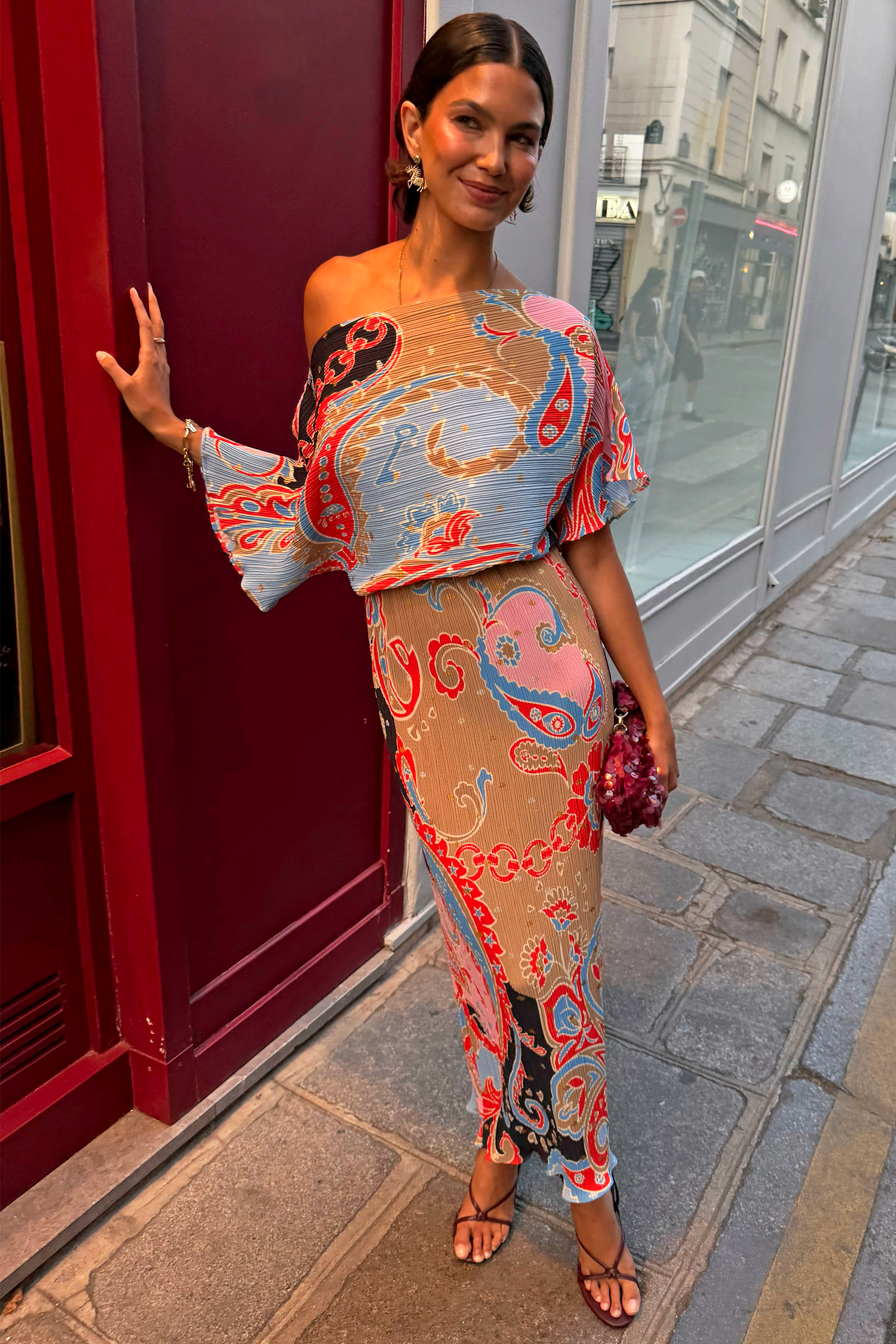 Model is 5ft7” and wears size M