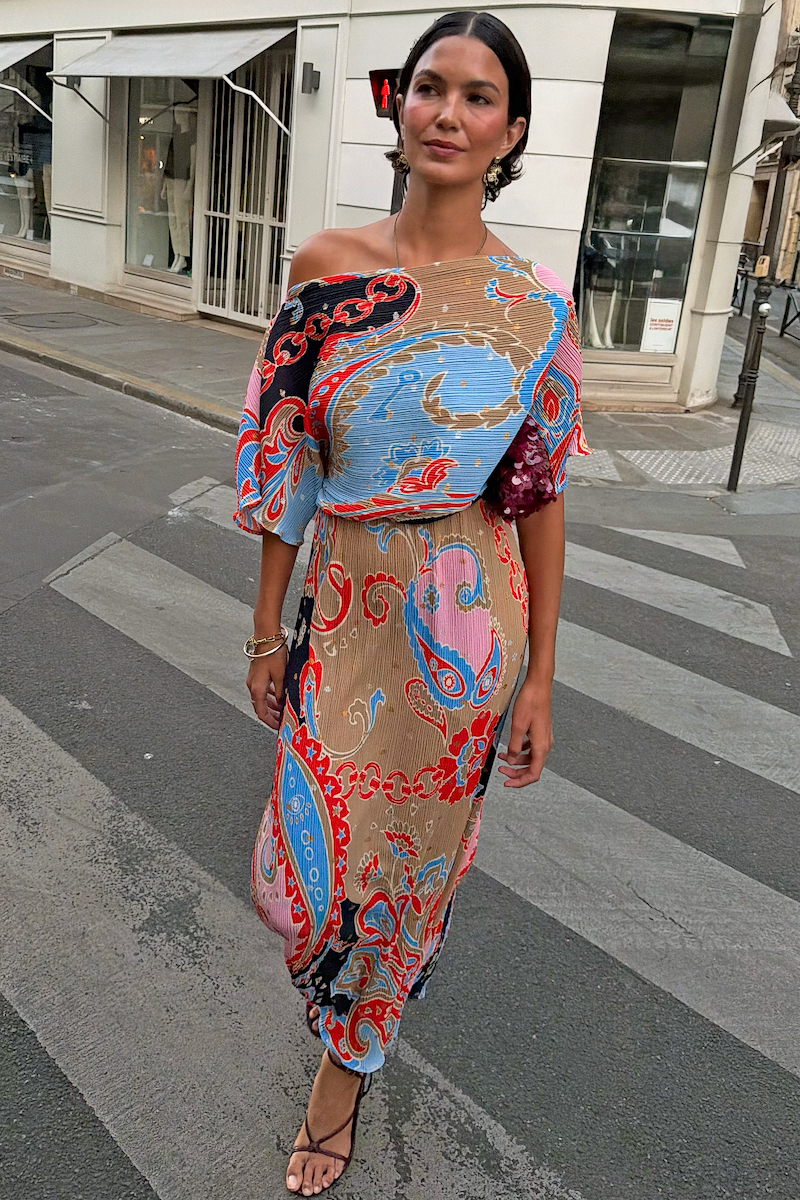 Model is 5ft7” and wears size M