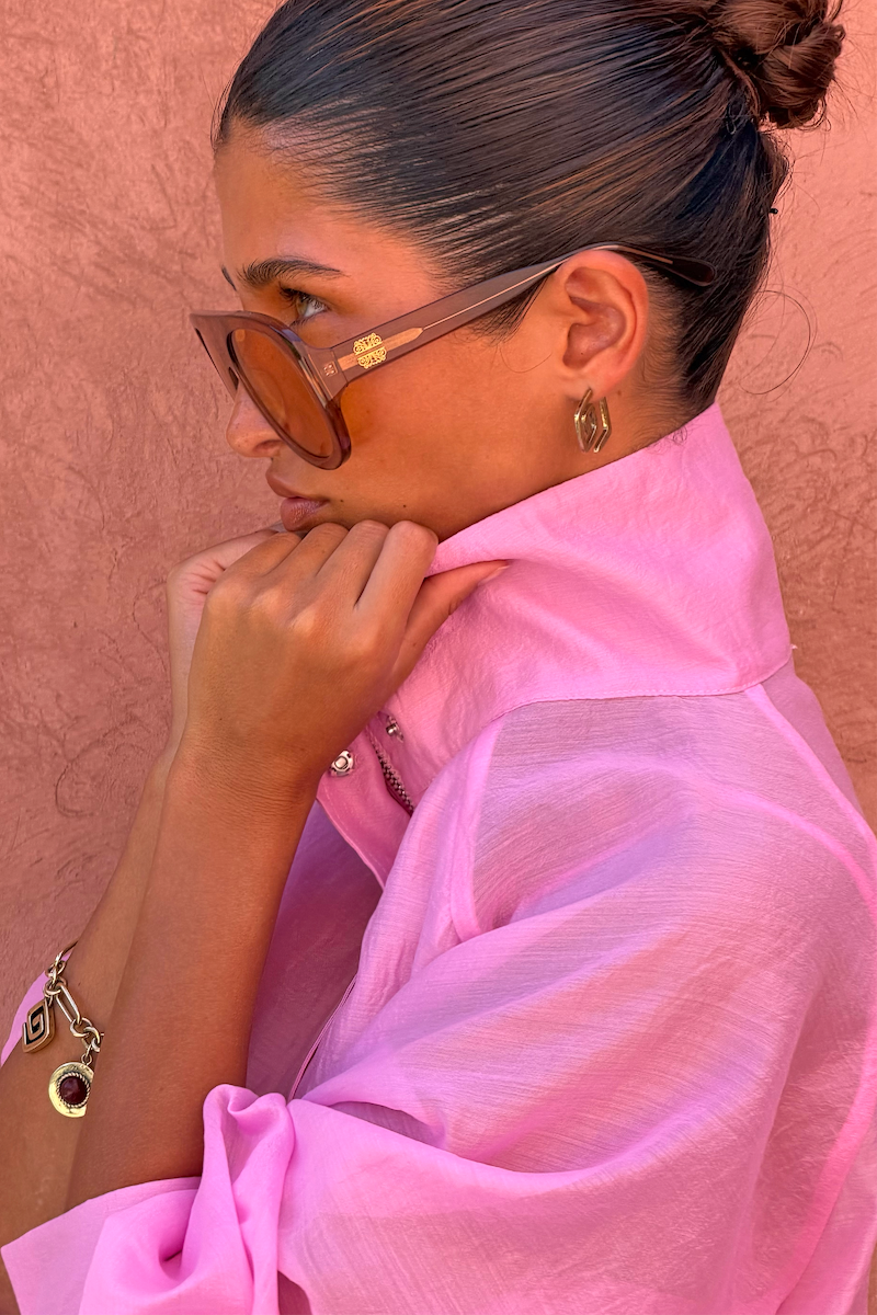 Model is 5ft4” and wears size M