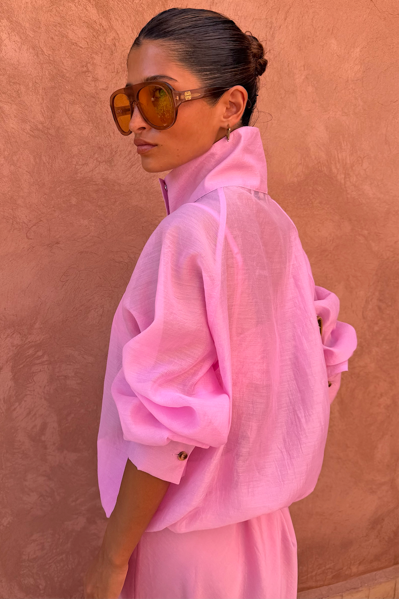 Model is 5ft4” and wears size M