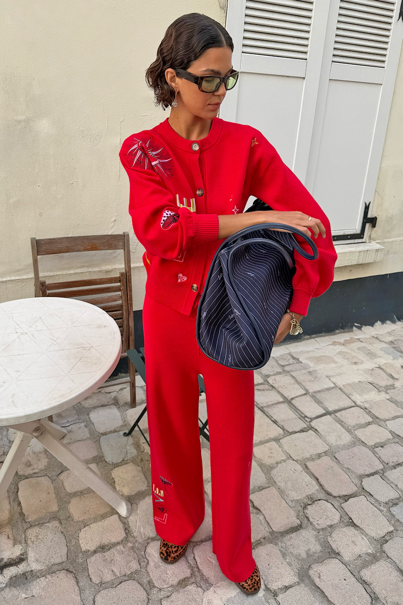 Model is 5ft7” and wears size M