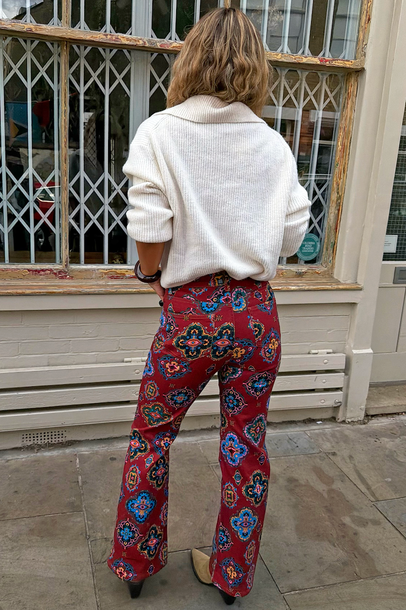 Model is 5ft5” and is UK size 8, wearing UK size 10