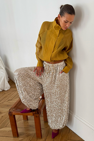 Model is 5ft5” and is wearing UK size 8