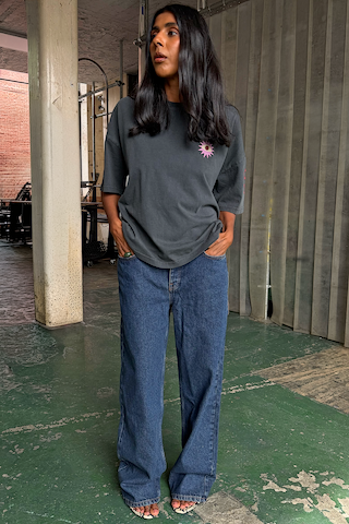 Model is 5ft1” and wears UK size 8/ US 4