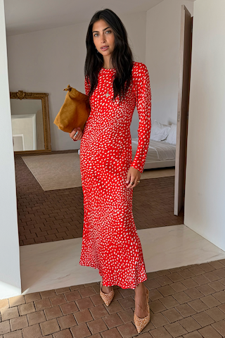 Model is 5ft7” and wears UK size 10/ US 6