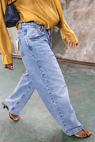 Model is 5ft1” and wears UK size 8/ US 4