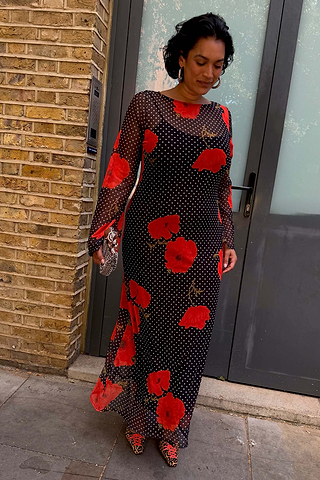 Model is 5ft7” and wears UK size 18/ US 14