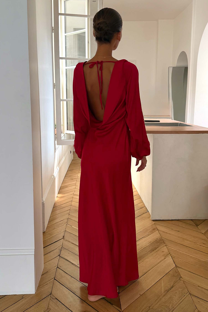 Model is 5ft4” and wears UK size 8/ US 4