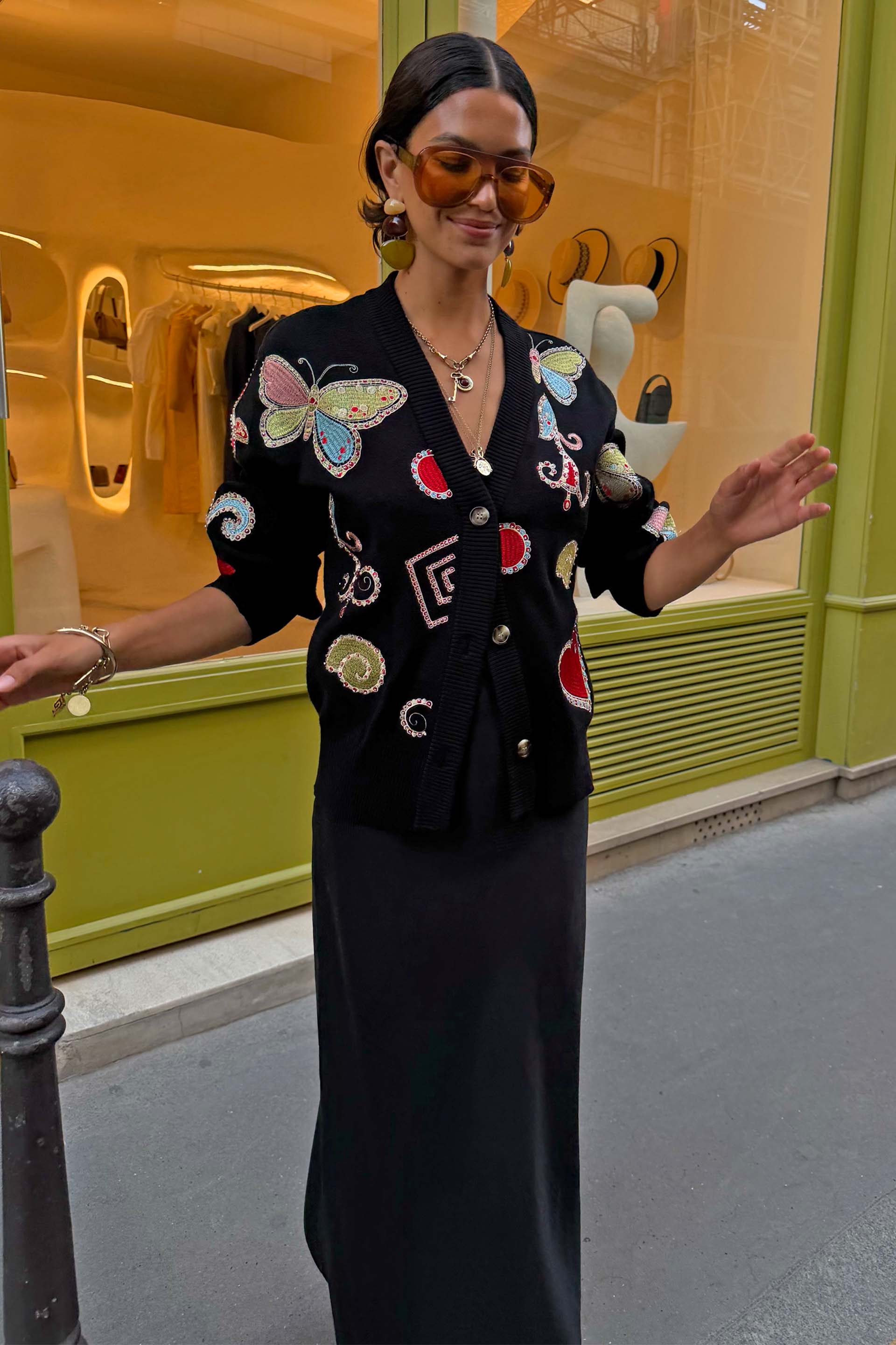 Model is 5ft7” and wears size M