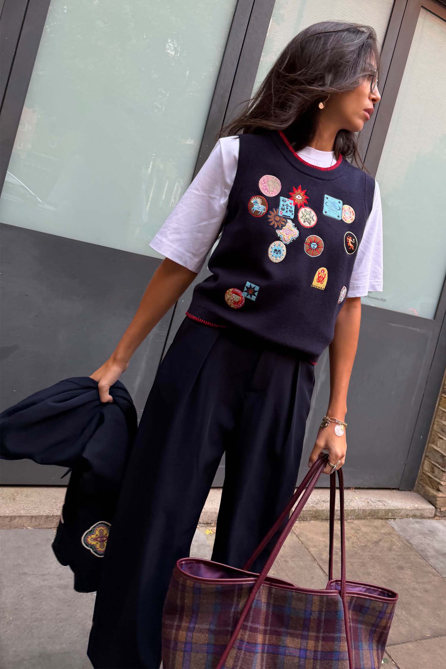 Model is 5ft7” and wears size M