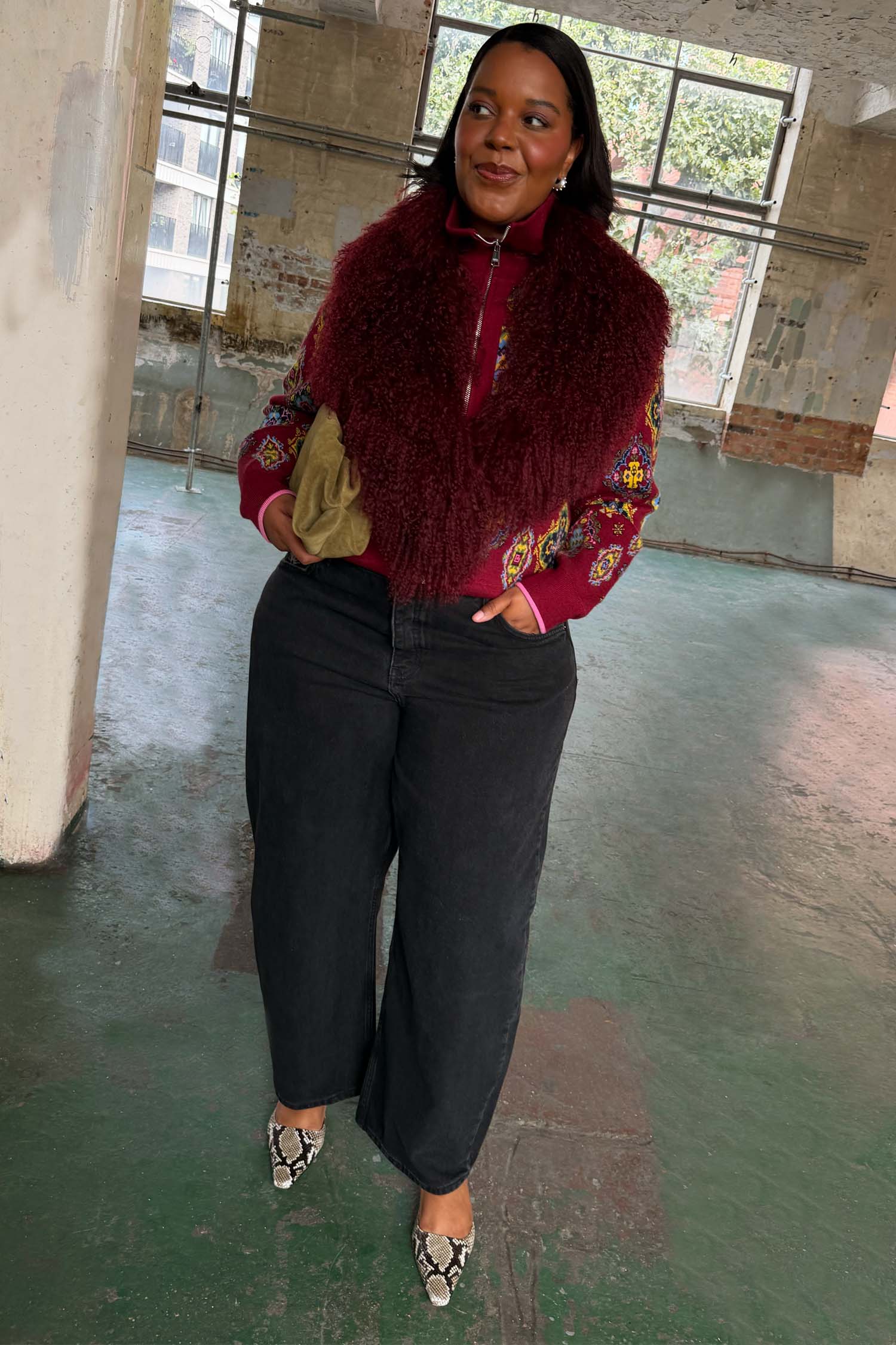 Model is 5ft6” and wears UK size 18/ US 14