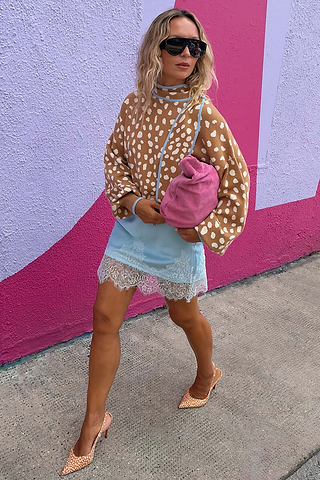 Model is 5ft5” and wears UK size 10/ US 6