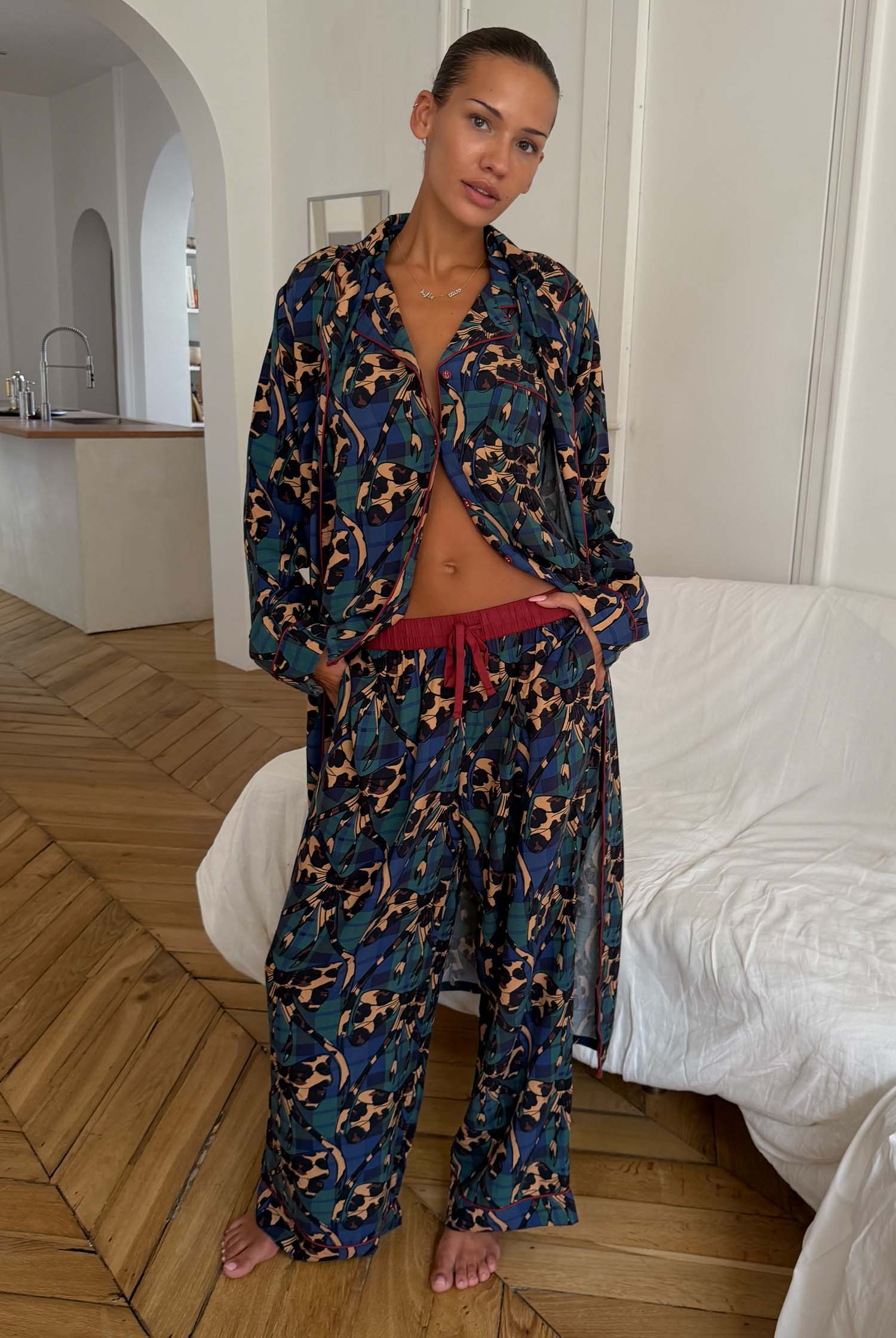 Model is 5ft4” and wears UK size 8/ US 4