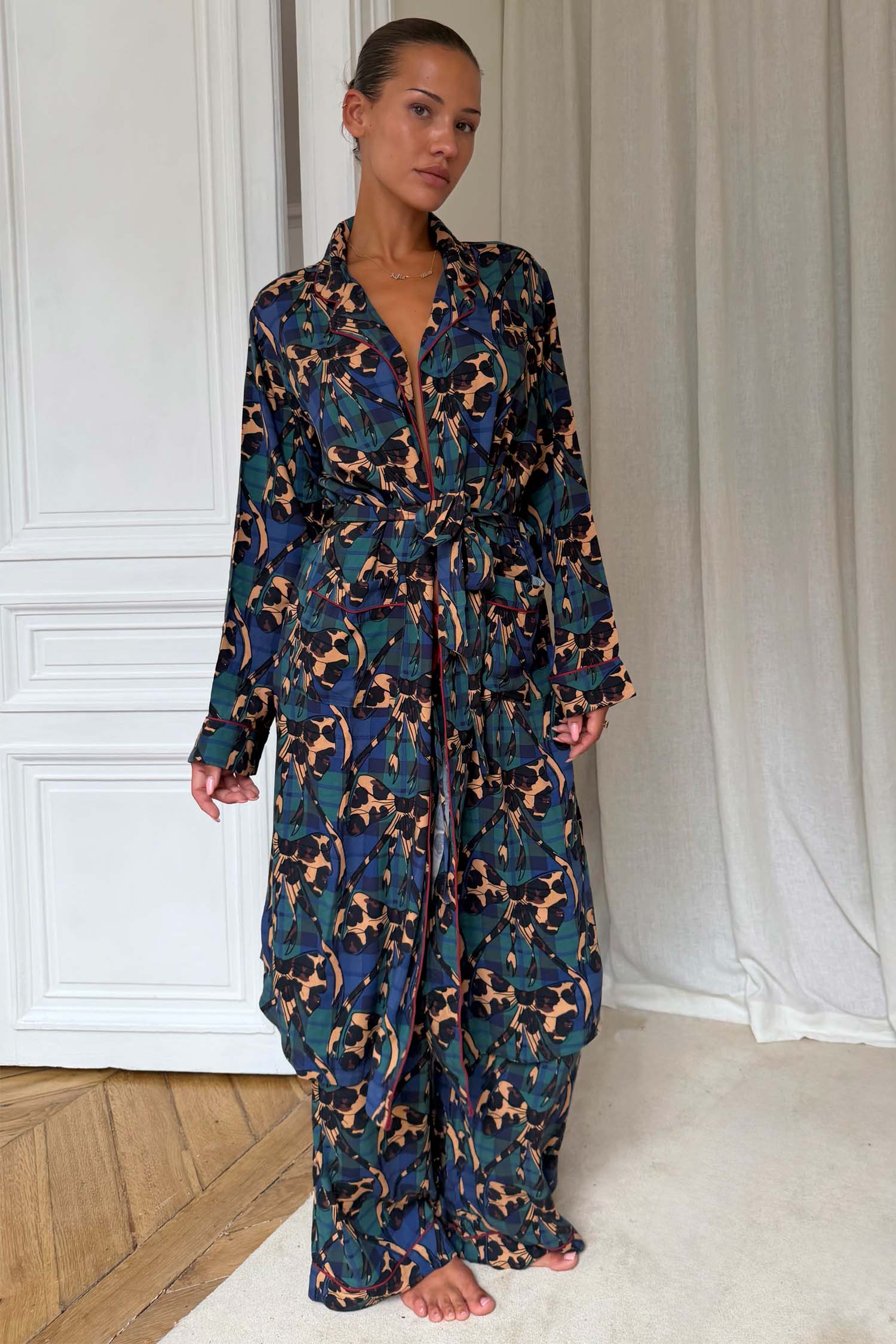 Model is 5ft4” and wears UK size 8/ US 4