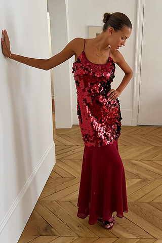 Model is 5ft4” and wears UK size 8/ US 4