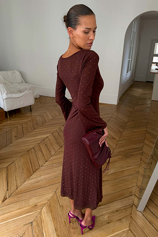Model is 5ft4” and wears UK size 8/ US 4