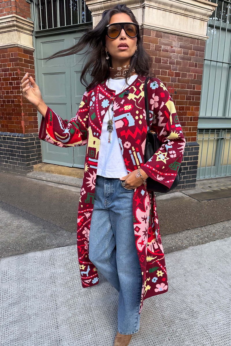 Model is 5ft7” and wears size M