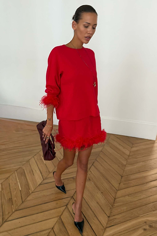 Model is 5ft4” and wears size S