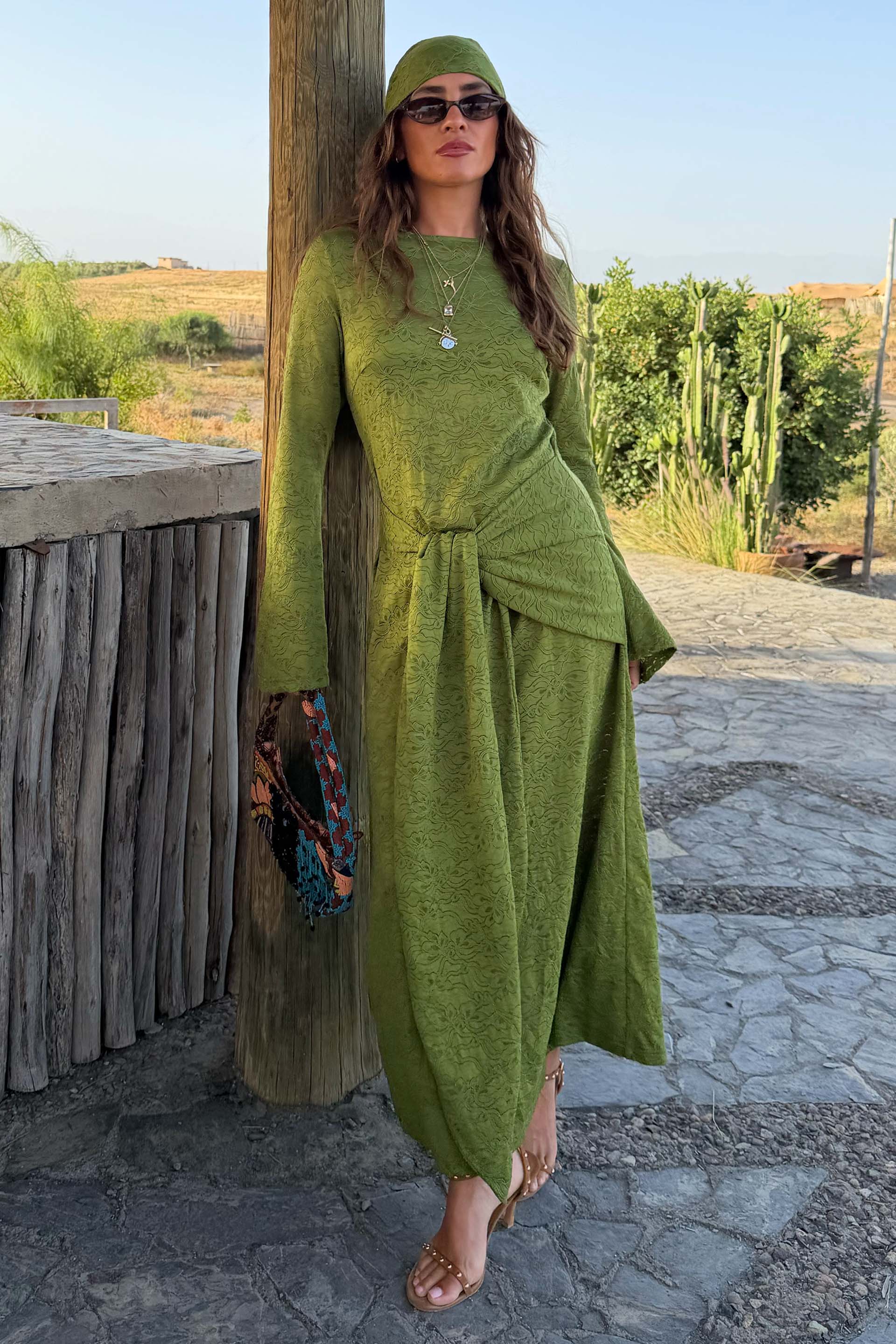 Model is 5ft3” and wears UK size 10/ US 6