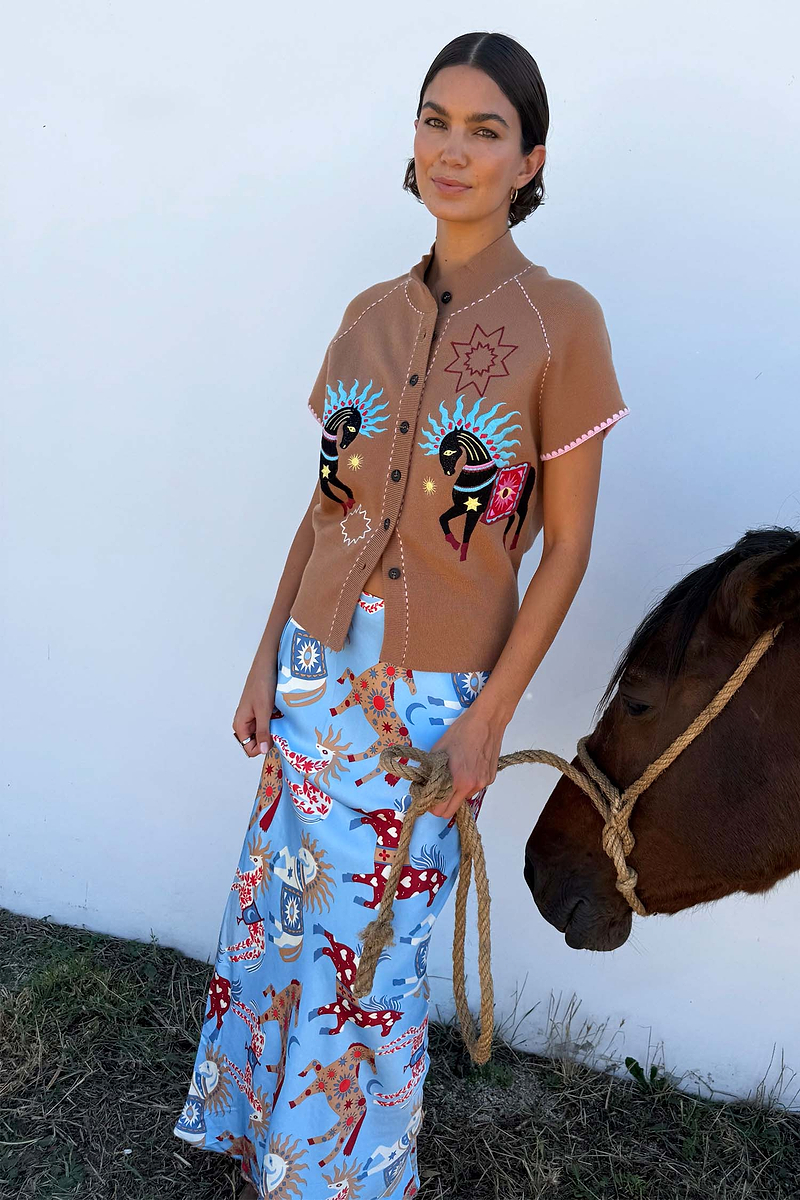 Model is 5ft7” and wears UK size 10/ US 6