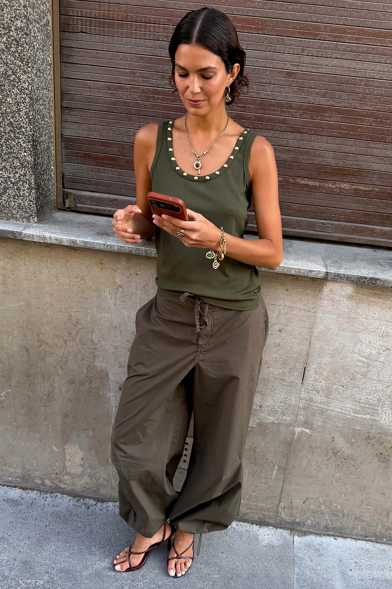 Model is 5ft7” and wears size M