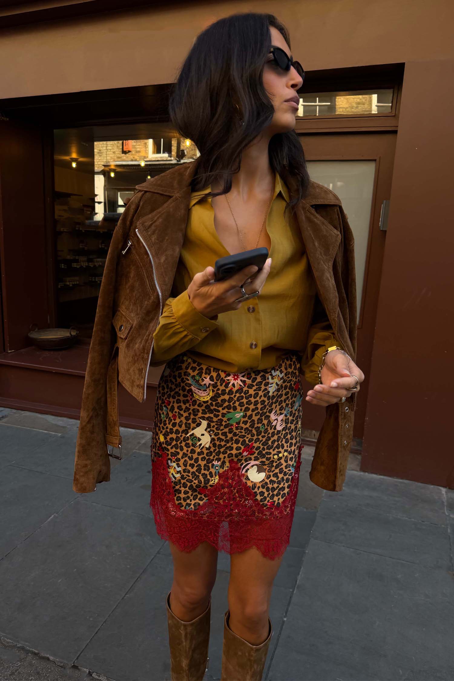 Model is 5ft7” and wears size M