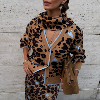 Heart Leopard Large Knit Scarf