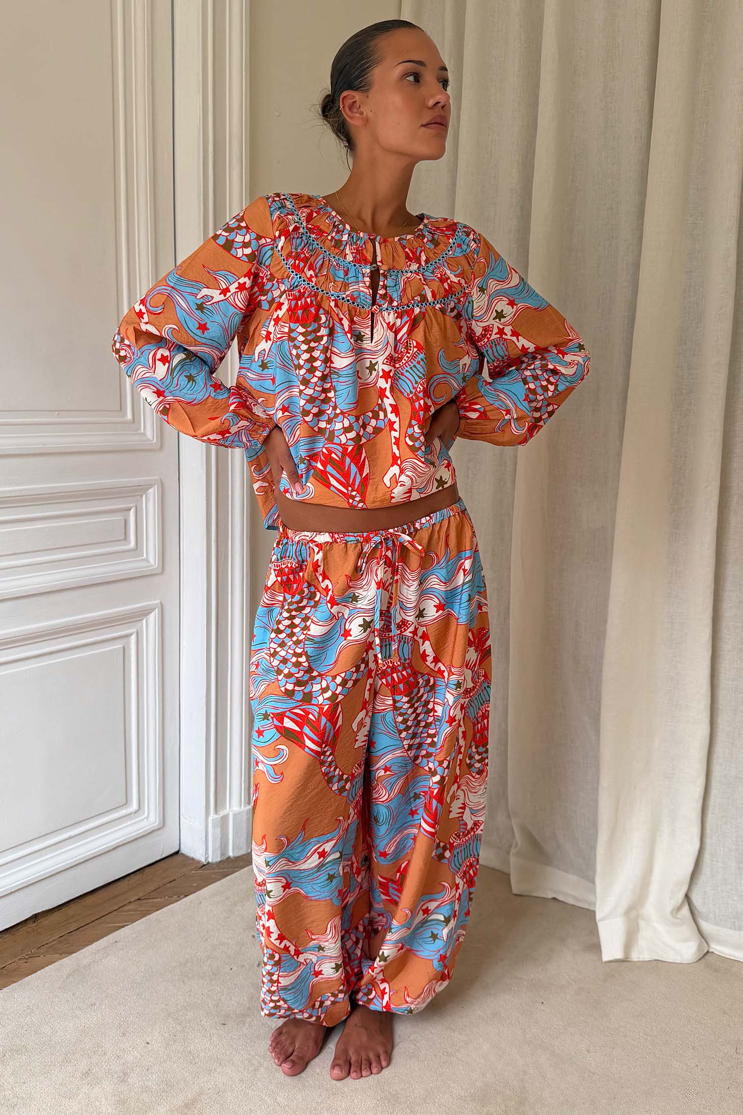 Model is 5ft4” and wears size M