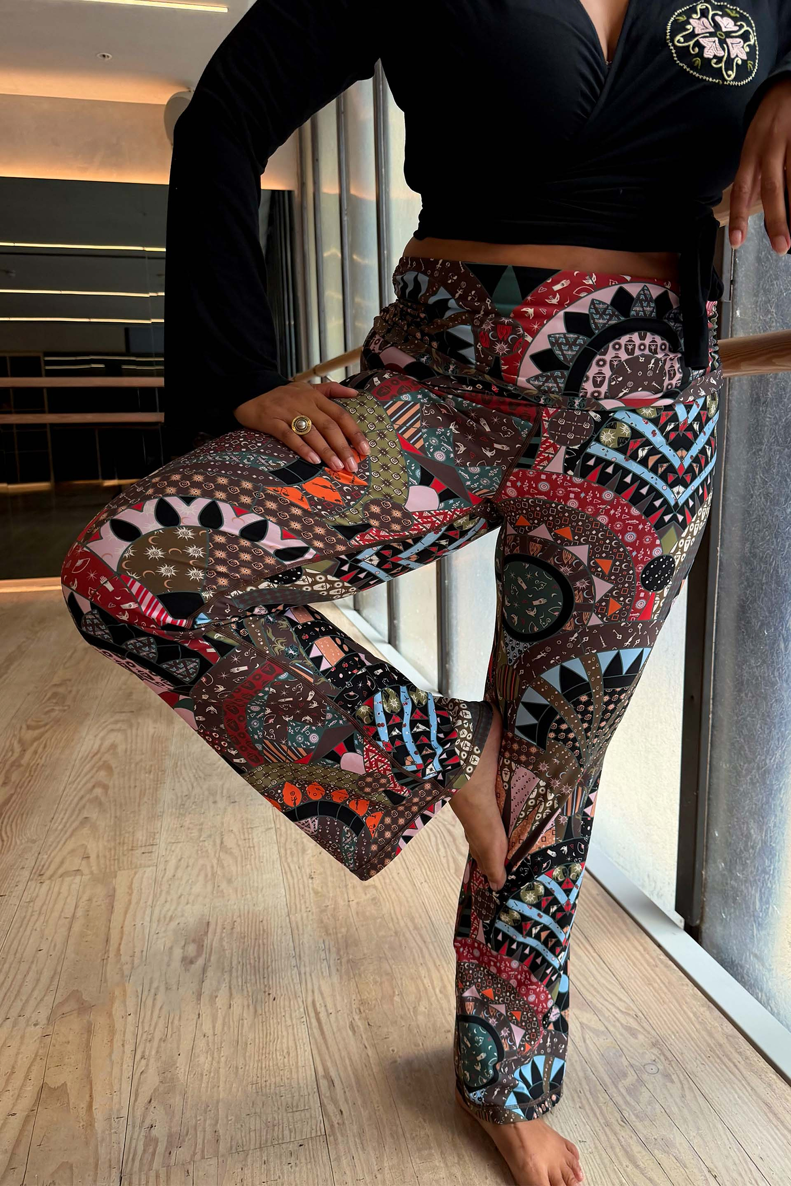 Model is 5ft9” and wears UK size 18/ US 14