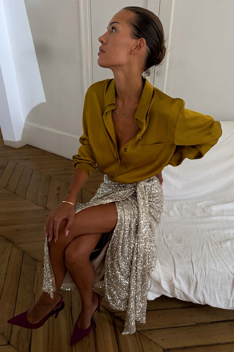 Model is 5ft7” and wears UK size 10/ US 6